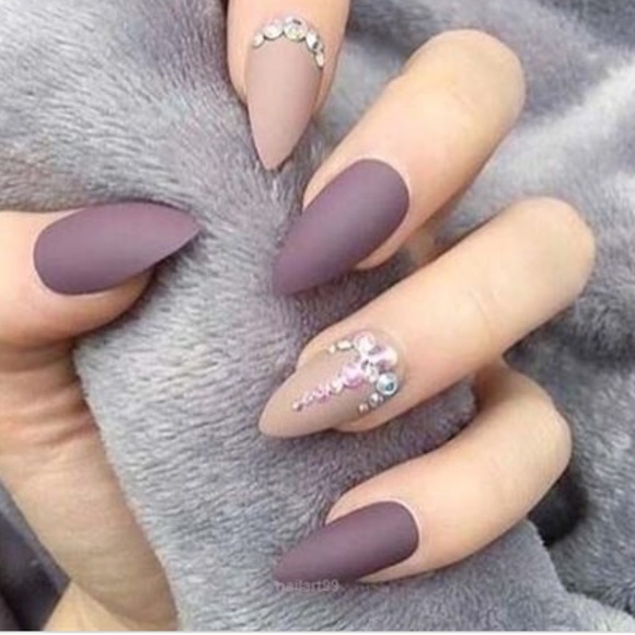 Meet your Posher, Veronica - Picture 2 of 3